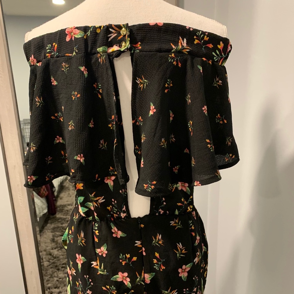 Romper - Picture 2 of 3